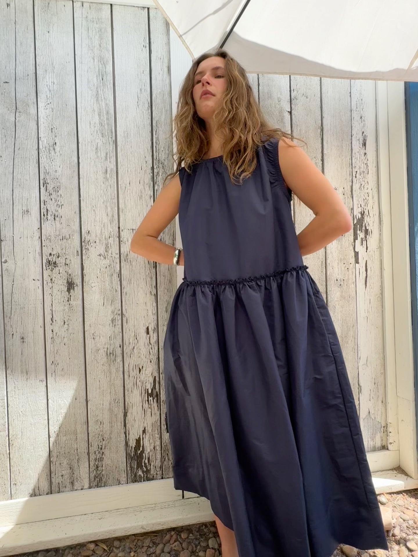 SLEEVELESS NAVY BLUE DRESS