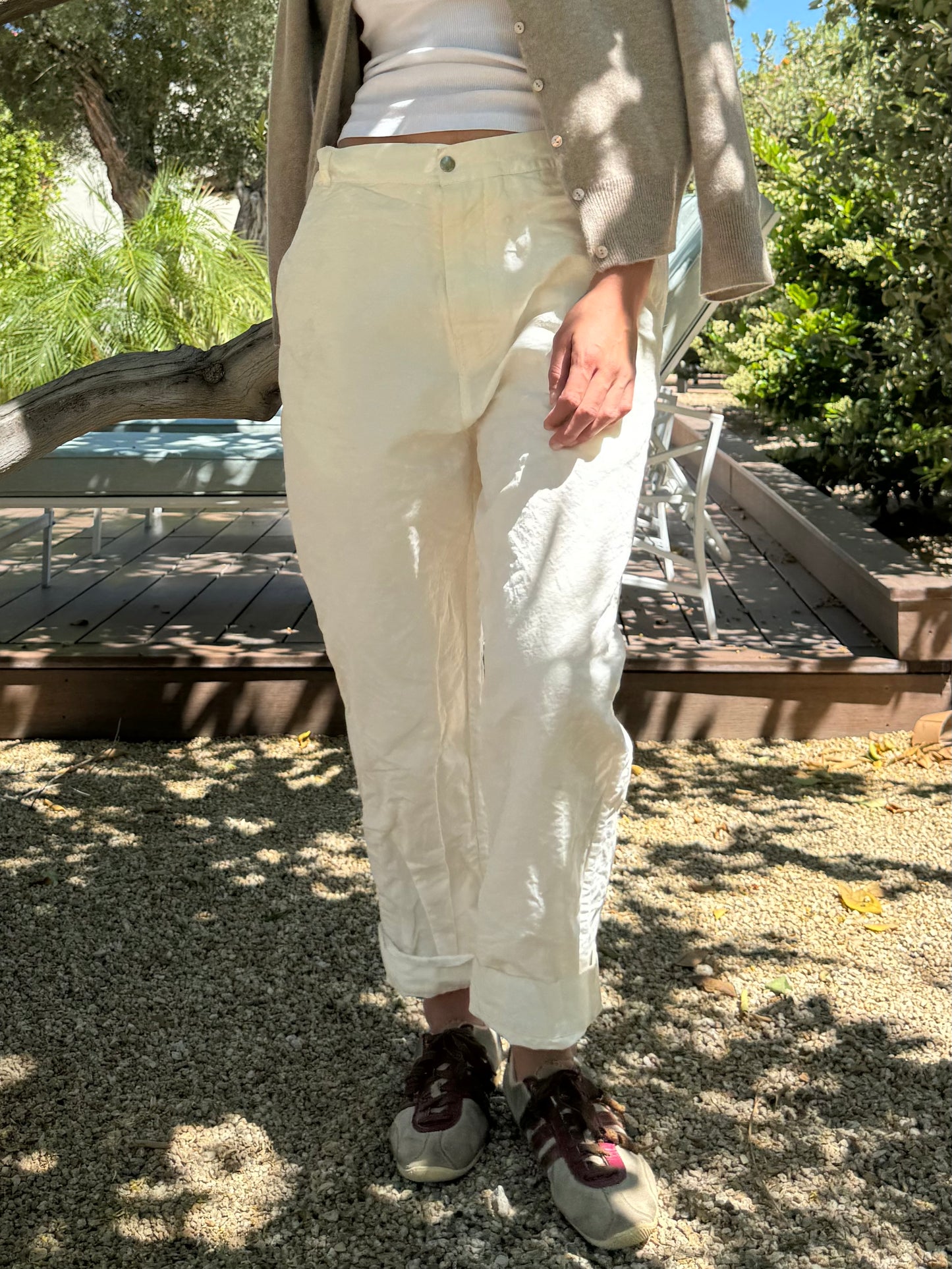 Twisted pants White