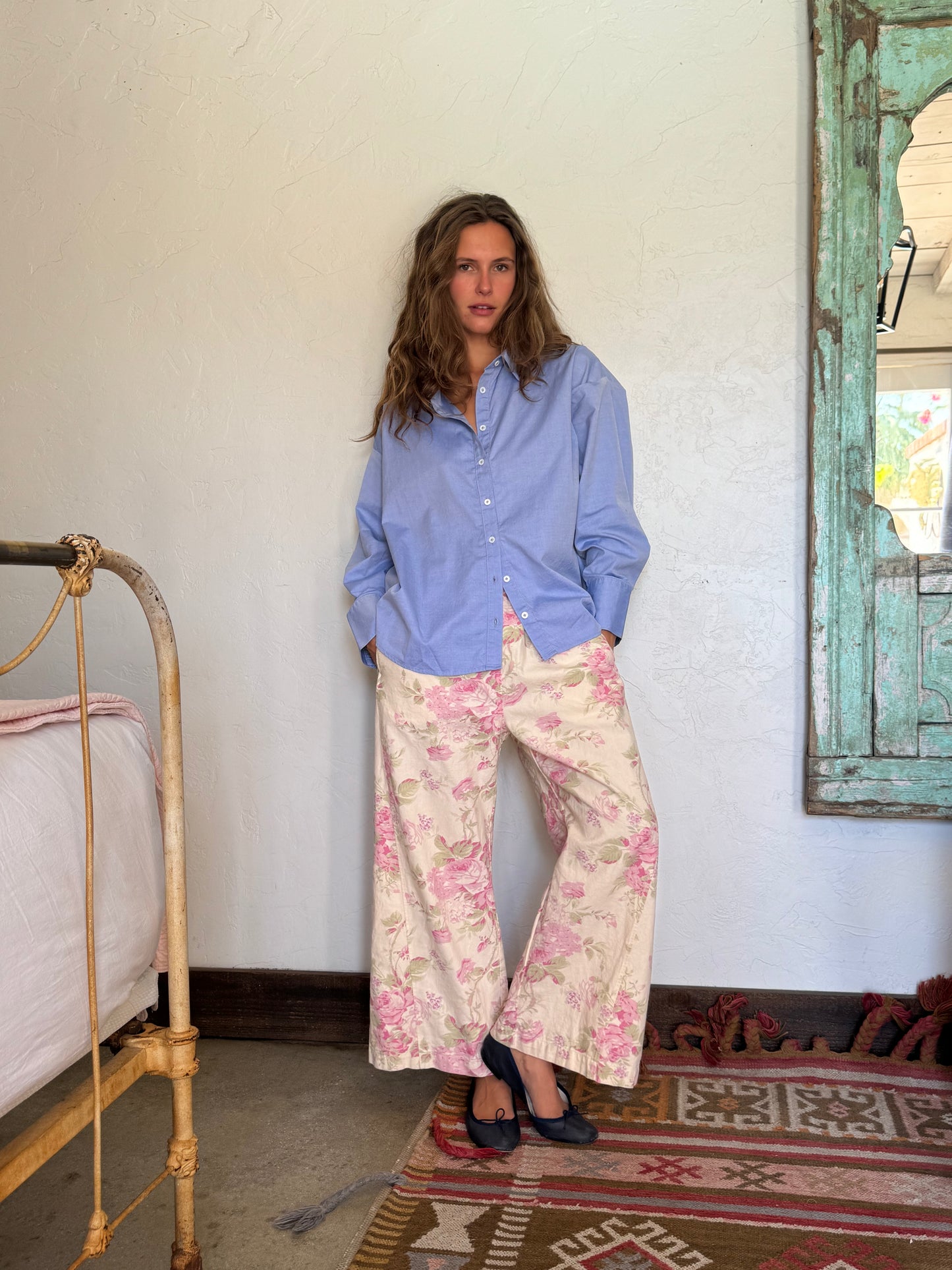 OXFORD BLUE ARTIST SHIRT