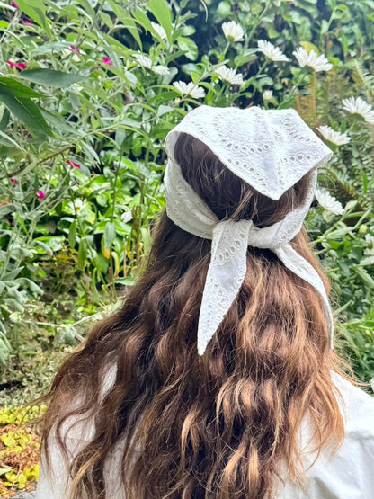 HEAD SCARF EYELET