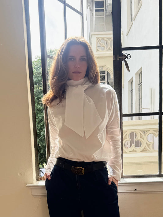 Side button long sleeve top with tie White