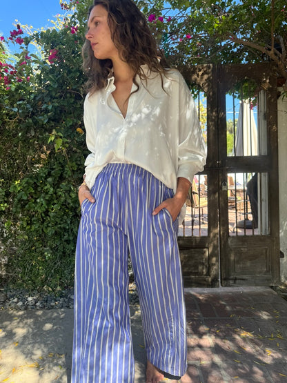 WHITE SHIRT SUPPLE